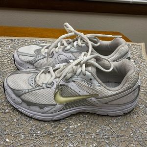 Like New Nike Running Shoes